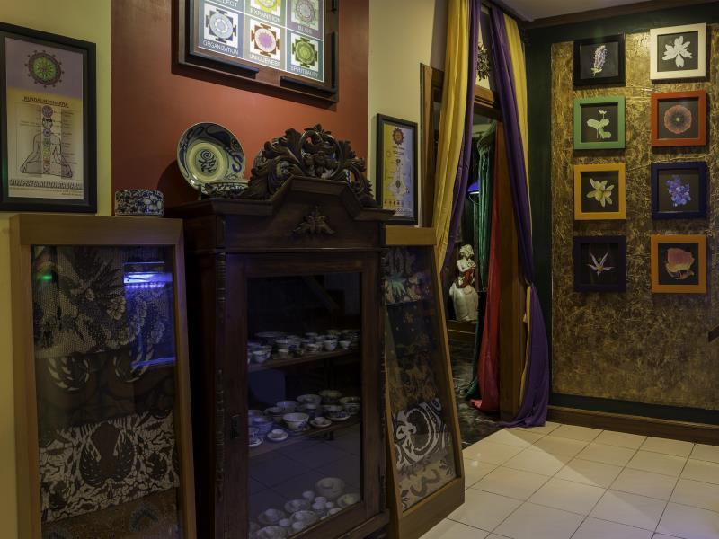 Dhanesvara Holistic Unique Homestay Wonocolo Exterior photo