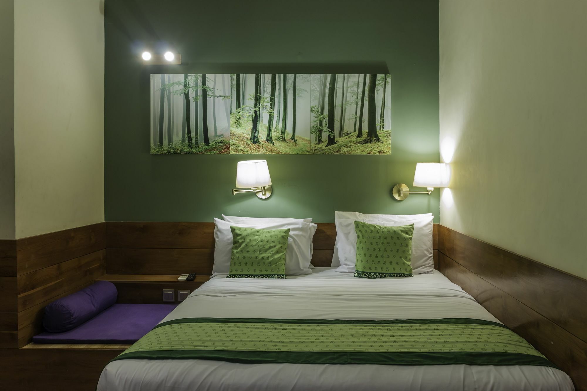 Dhanesvara Holistic Unique Homestay Wonocolo Exterior photo
